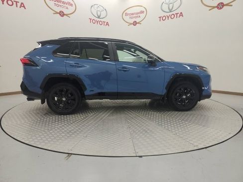 Used 2024 Toyota RAV4 XSE AWD/4WD image 5