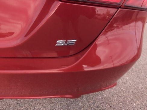 Certified 2023 Toyota Camry SE image 5