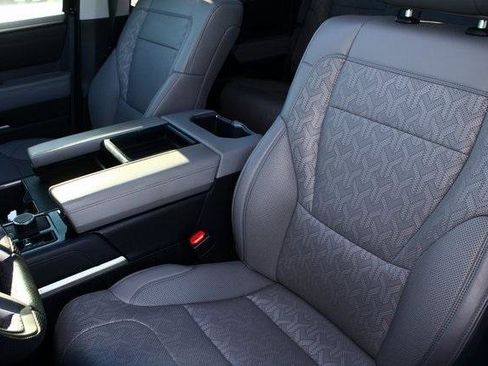 Used 2024 Toyota Tundra Limited image 5