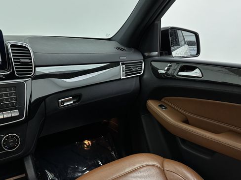 Used 2017 Mercedes-Benz GLE 43 AMG 4MATIC image 34