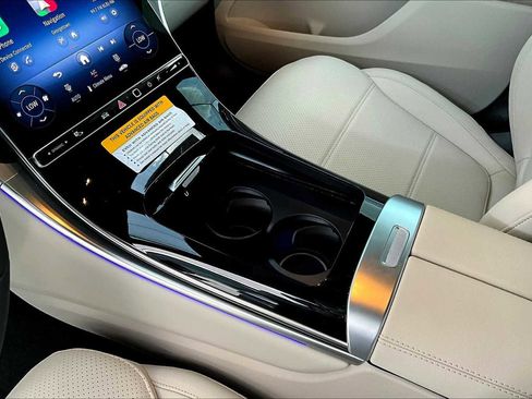 New 2026 Mercedes-Benz GLC 300 image 11