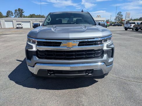 Used 2024 Chevrolet Silverado 1500 LT AWD/4WD image 9
