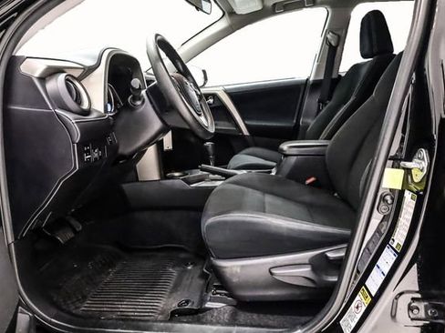 Used 2015 Toyota RAV4 XLE image 11