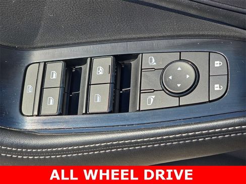 Used 2024 Nissan Rogue SV w/ SV Premium Package image 28