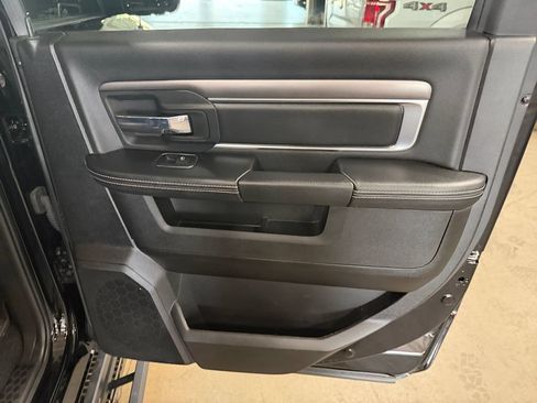 Used 2022 RAM 1500 Warlock AWD/4WD image 19