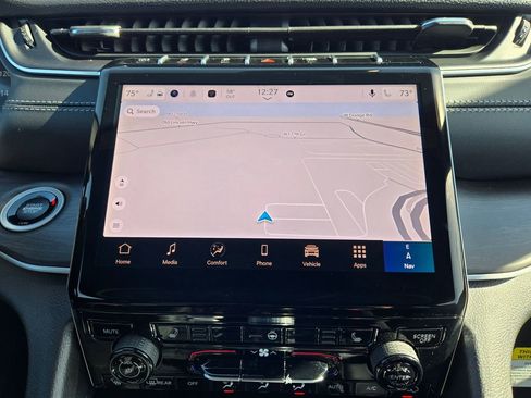 New 2025 Jeep Grand Cherokee Limited image 22