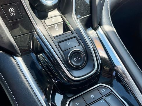 Used 2024 Acura RDX SH-AWD w/ Technology Package image 17