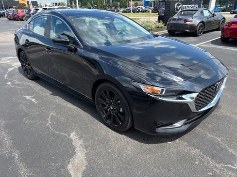 Certified 2025 MAZDA MAZDA3 s FWD image 3