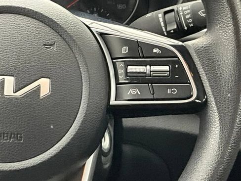 Used 2024 Kia Forte LXS FWD image 18