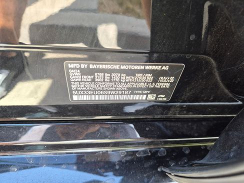 Used 2025 BMW X5 M60i w/ Parking Assistance Package AWD/4WD image 38