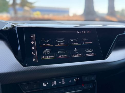 Used 2023 Audi e-tron GT Premium Plus w/ Performance Package AWD/4WD image 29