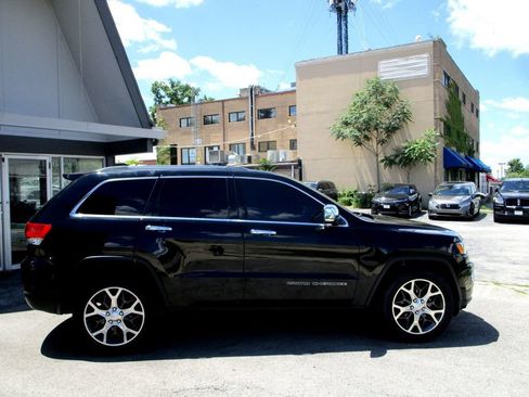 Used 2019 Jeep Grand Cherokee Limited w/ Luxury Group II AWD/4WD image 11