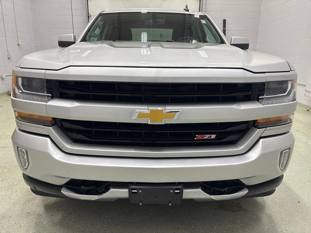 Used 2017 Chevrolet Silverado 1500 LT w/ All Star Edition AWD/4WD image 9