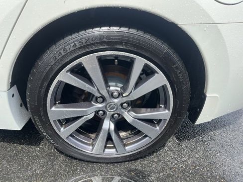 Used 2018 Nissan Maxima Platinum w/ Interior Lighting Package image 29