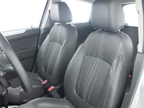 Used 2015 Chevrolet Spark LT image 24