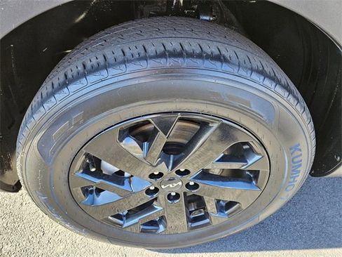 Used 2023 Kia Sorento S image 19