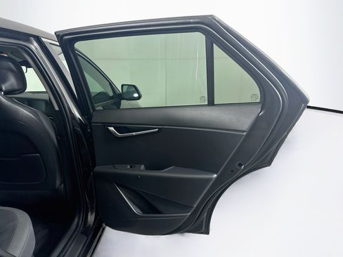 Used 2026 Kia Niro LX FWD image 28