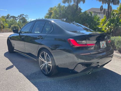 Used 2020 BMW 330i Sedan w/ M Sport Package image 2
