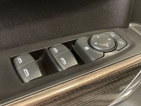 Used 2020 Chevrolet Silverado 1500 LT Trail Boss image 16