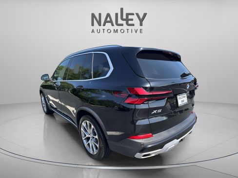 Used 2024 BMW X5 xDrive40i w/ Parking Assistance Package image 4
