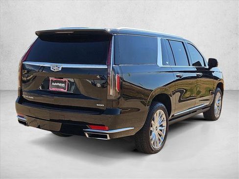 Used 2023 Cadillac Escalade ESV Premium Luxury w/ Performance Package image 5