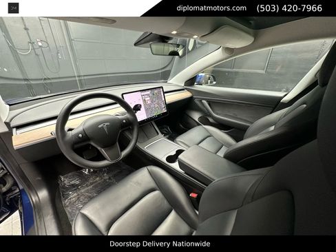 Used 2021 Tesla Model 3 Standard Range Plus image 16