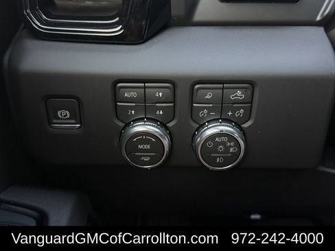 New 2026 GMC Sierra 1500 AT4 w/ AT4 Premium Package AWD/4WD image 19