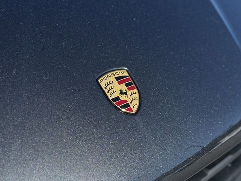 Used 2025 Porsche Macan image 13