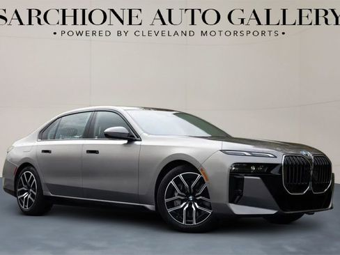 Used 2024 BMW 760i xDrive w/ Premium Package 2 image 1