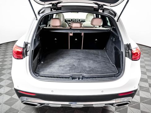 Certified 2026 Mercedes-Benz GLC 300 image 5
