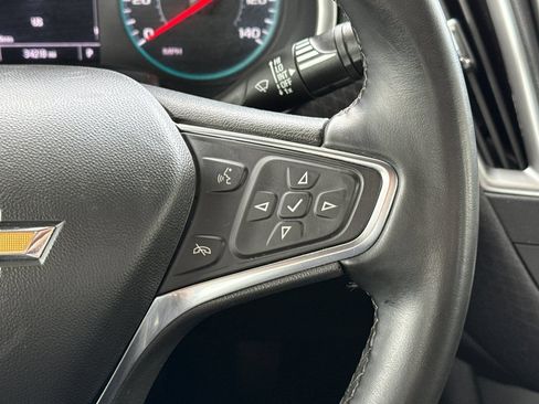 Used 2025 Chevrolet Malibu RS FWD image 34