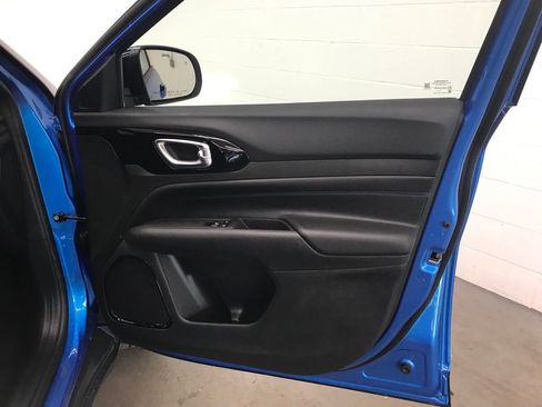 New 2026 Jeep Compass Limited image 37