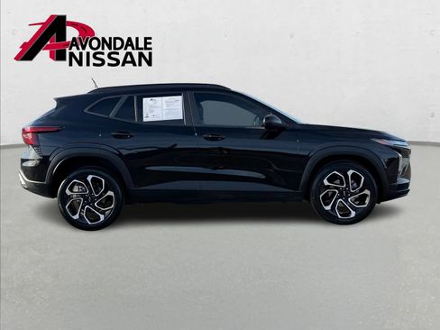 Used 2024 Chevrolet Trax RS w/ Sunroof Package image 8