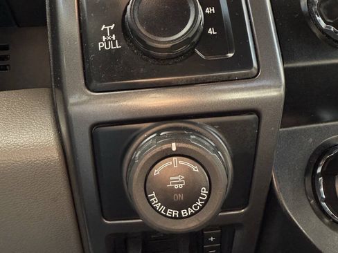 Used 2019 Ford F150 XLT w/ Equipment Group 302A Luxury AWD/4WD image 21