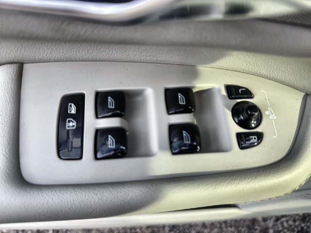 Certified 2023 Volvo XC90 B6 Plus w/ Protection Package Premier AWD/4WD image 18
