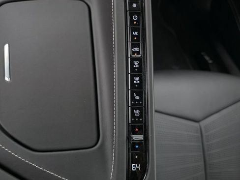 Used 2025 Chevrolet Corvette Stingray Premium Conv w/ 3LT RWD image 41