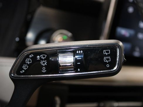 Used 2021 Lincoln Corsair AWD w/ Premium Package image 26