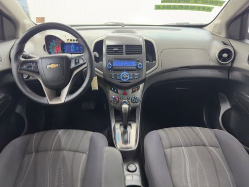 Used 2015 Chevrolet Sonic LT image 15
