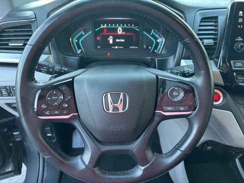 Used 2018 Honda Odyssey EX-L image 16