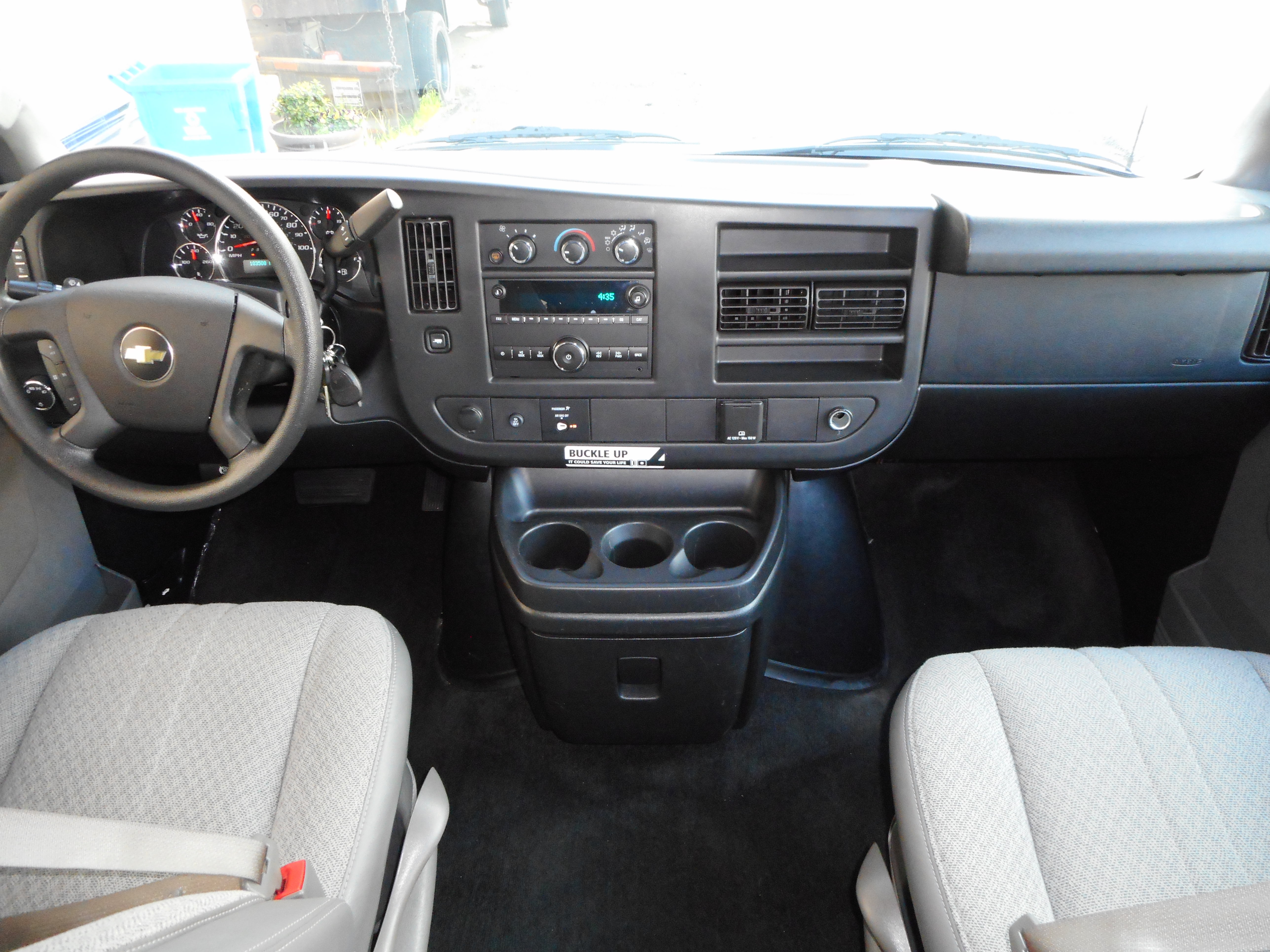Used 2017 Chevrolet Express 3500 LT w/ LT Preferred Equipment Group RWD image 23