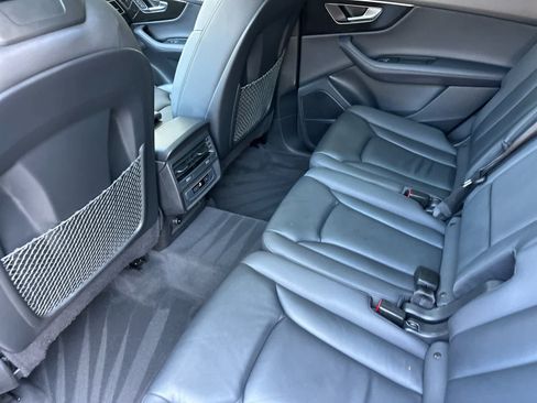 Used 2023 Audi Q7 3.0T Premium Plus w/ Premium Plus Package AWD/4WD image 4