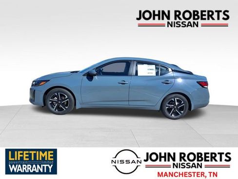 New 2025 Nissan Sentra SV image 2