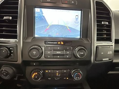 Used 2018 Ford F150 XLT w/ Equipment Group 302A Luxury AWD/4WD image 23
