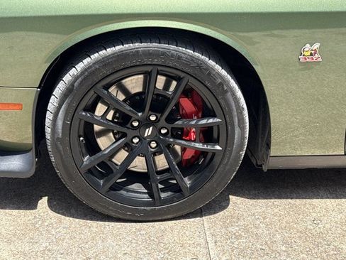 Used 2021 Dodge Challenger R/T Scat Pack w/ Dynamics Package RWD image 14