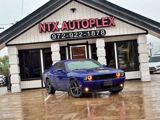 Used 2019 Dodge Challenger SXT w/ Blacktop Package image 1