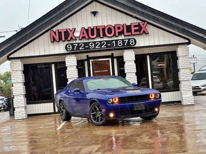 Used 2019 Dodge Challenger SXT w/ Blacktop Package