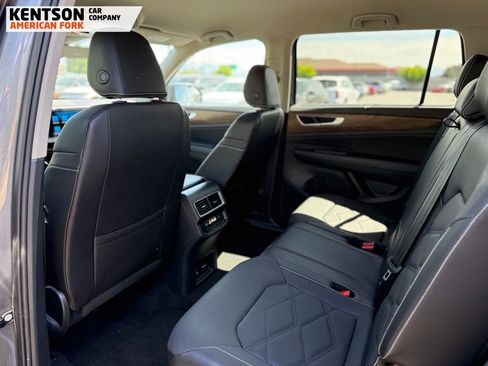 Used 2025 Volkswagen Atlas SE AWD/4WD image 36
