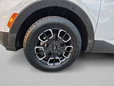 Used 2023 Hyundai Santa Cruz SE AWD/4WD image 22