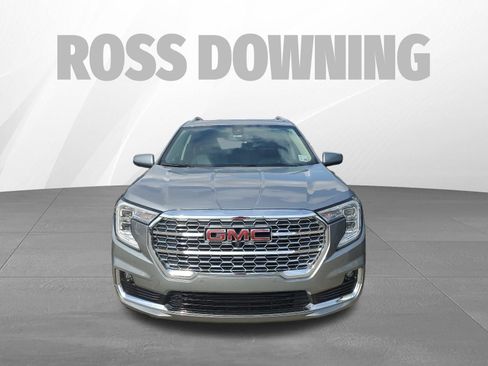 Used 2023 GMC Terrain Denali w/ Denali Premium Package image 3