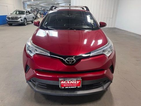 Used 2018 Toyota C-HR XLE image 8